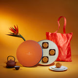 [Discount offer - Up to 25% Off - Discount Display in Cart]Four Seasons Mooncakes Set: White Lotus Seed Paste Mooncakes with Salted Egg Yolk (2 pcs) and Red Bean Paste Mooncake with Mandarin Peel (2pcs) + Tote Bag 四季月餅禮盒 (2件單黃白蓮蓉月餅 + 2件陳皮豆沙月餅)+環保購物袋