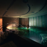 5-hour Cabana Experience by the Poolside for 2 persons (including 1 Bottle of Chateau d'Esclans Whispering Angel Rose and Access to Pool and Spa Facilities)  二人5小時池畔涼亭休閒時光 (包括1瓶天使密語粉紅玫瑰酒及免費使用泳池和水療設施)