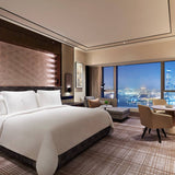 [CNY Exclusive] One Night Stay in Deluxe Harbour View Room with Breakfast for 2 & 15% off Spa Treatments - 豪華海景客房一晚連免費早餐2位及水療療程85折優惠