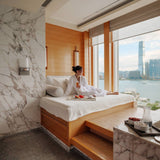[CNY Exclusive] One Night Stay in Deluxe Harbour View Room with Breakfast for 2 & 15% off Spa Treatments - 豪華海景客房一晚連免費早餐2位及水療療程85折優惠